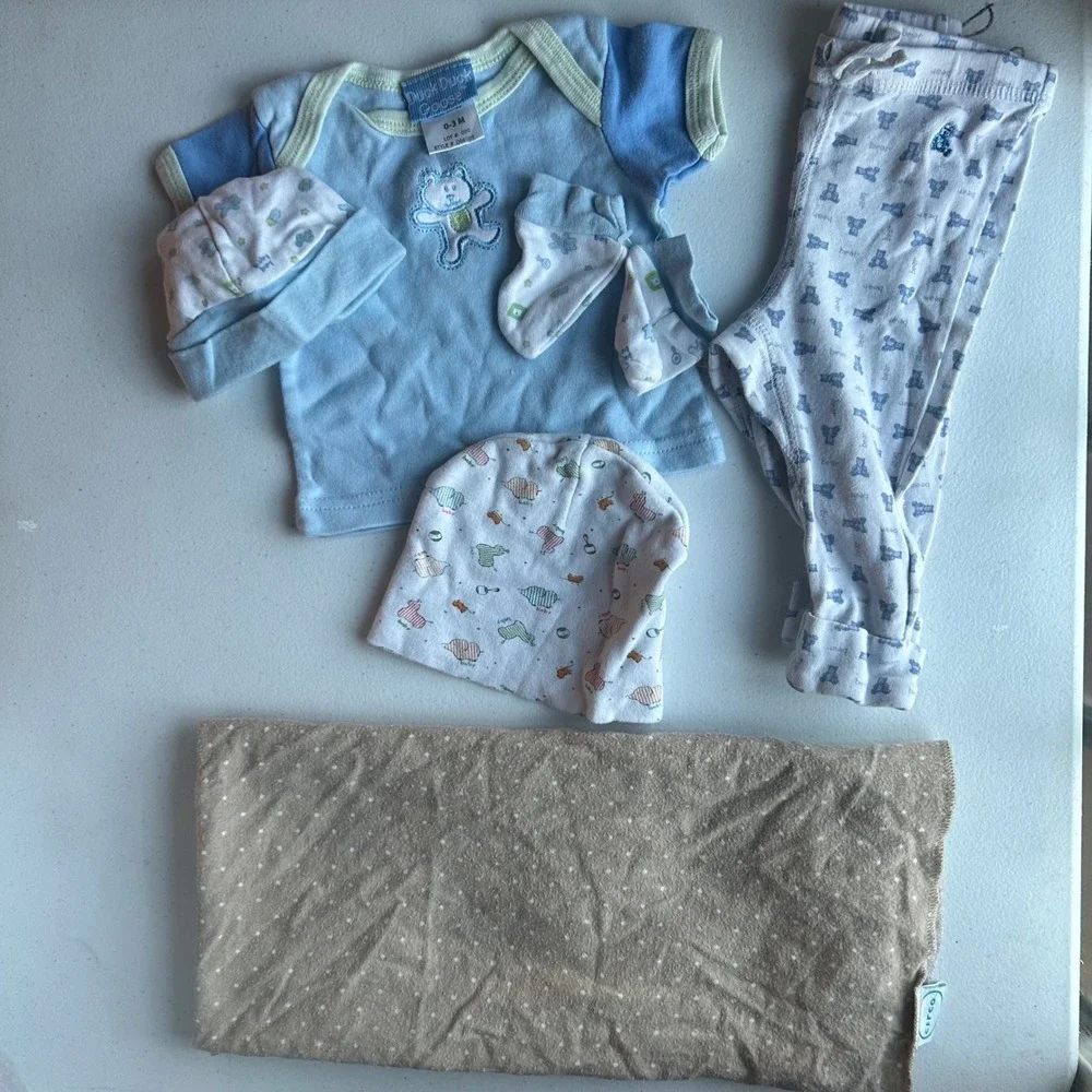 Baby Gap Duck Duck Goose Circo Baby Boy 0-3M Blue Tan Bear Outfit Lot 7pc